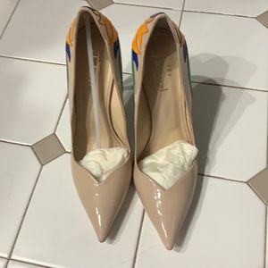 Julia Haart patent nude colored detailing heels 41